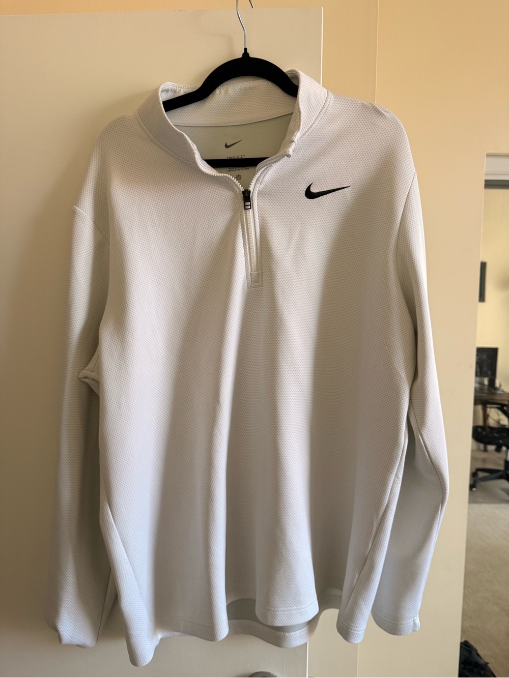 Nike Men’s White Quarter-Zip